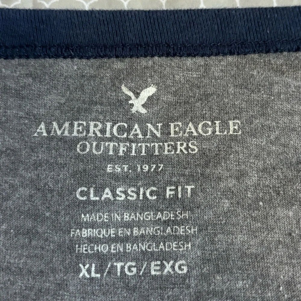 American Eagle Outfitters Men’s Gray/Blue‎ Short Sleeve Tee-Shirt Size XL